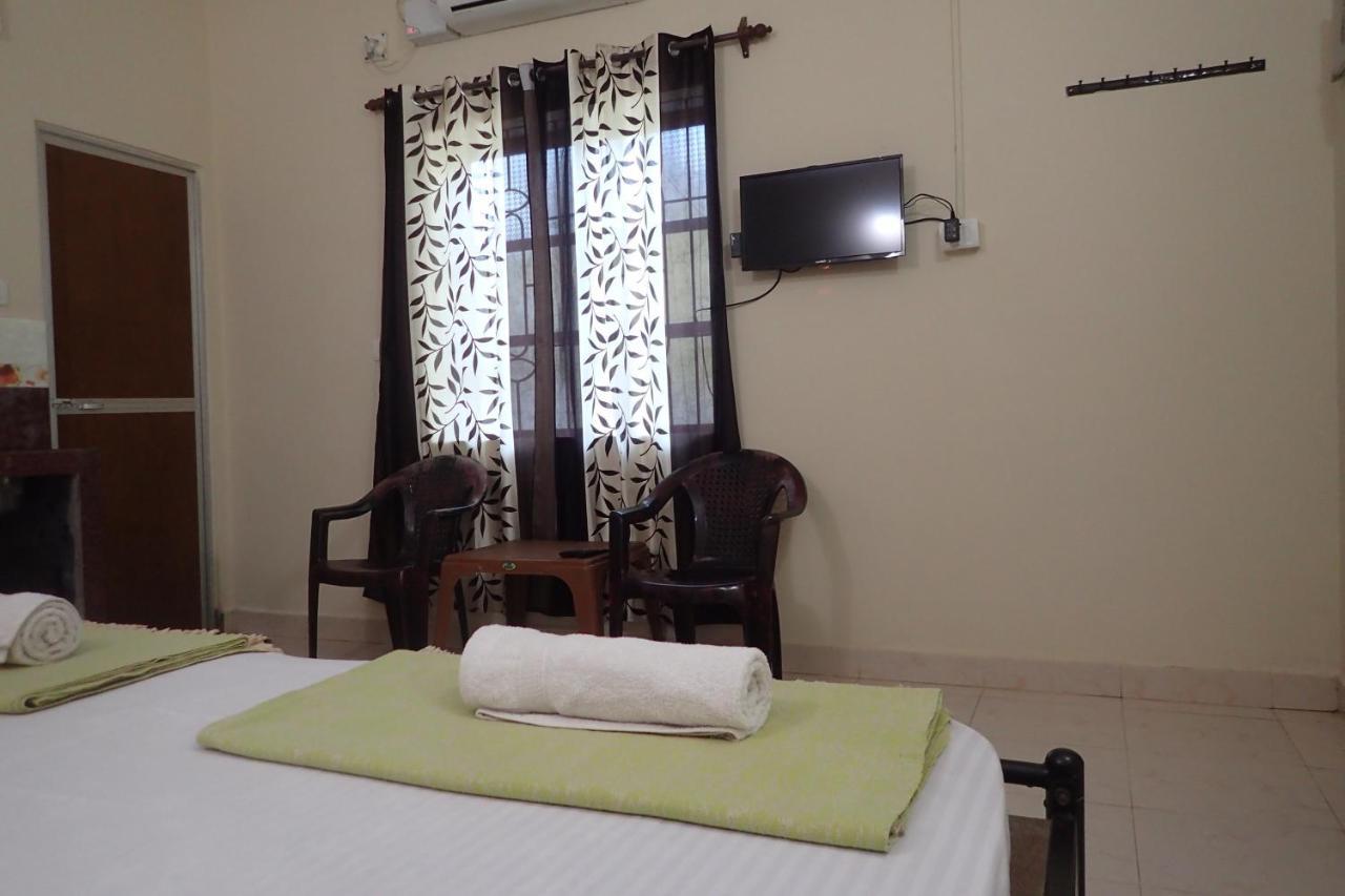 Bella Guest House Calangute Luaran gambar
