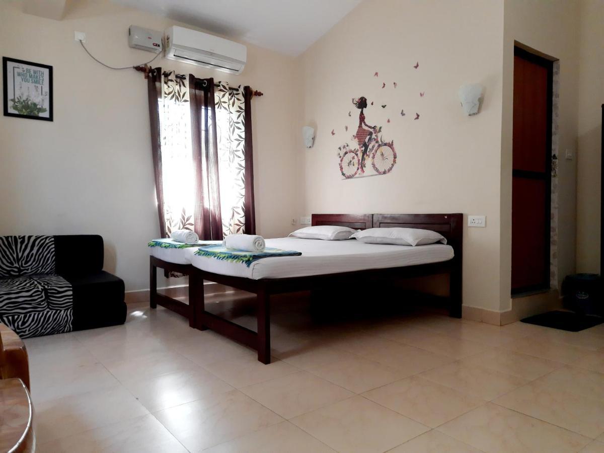 Bella Guest House Calangute Luaran gambar
